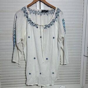 American Rag White Top with Blue Embroidery
